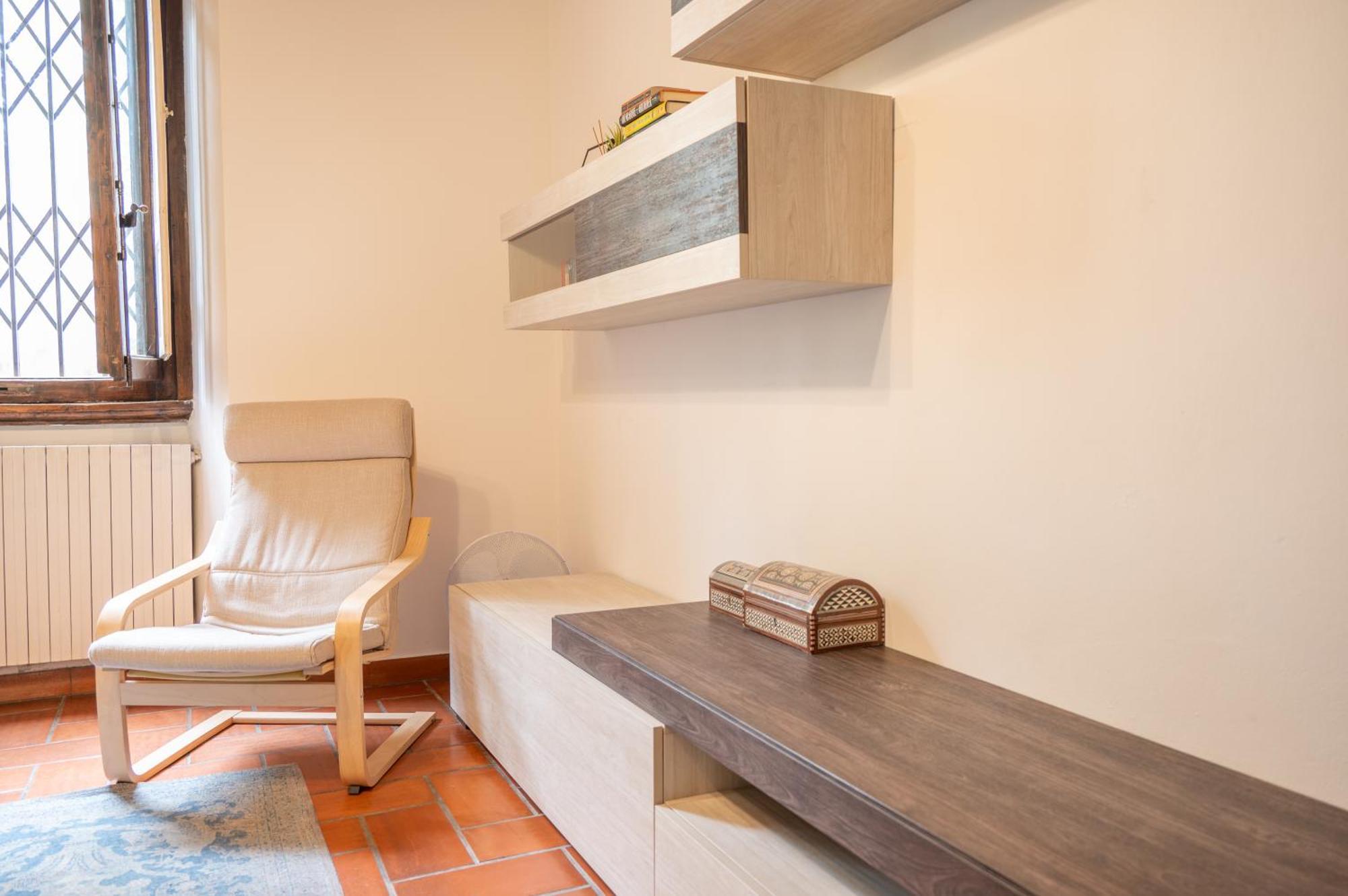 Classic Florentine Flat With Garden Appartamento